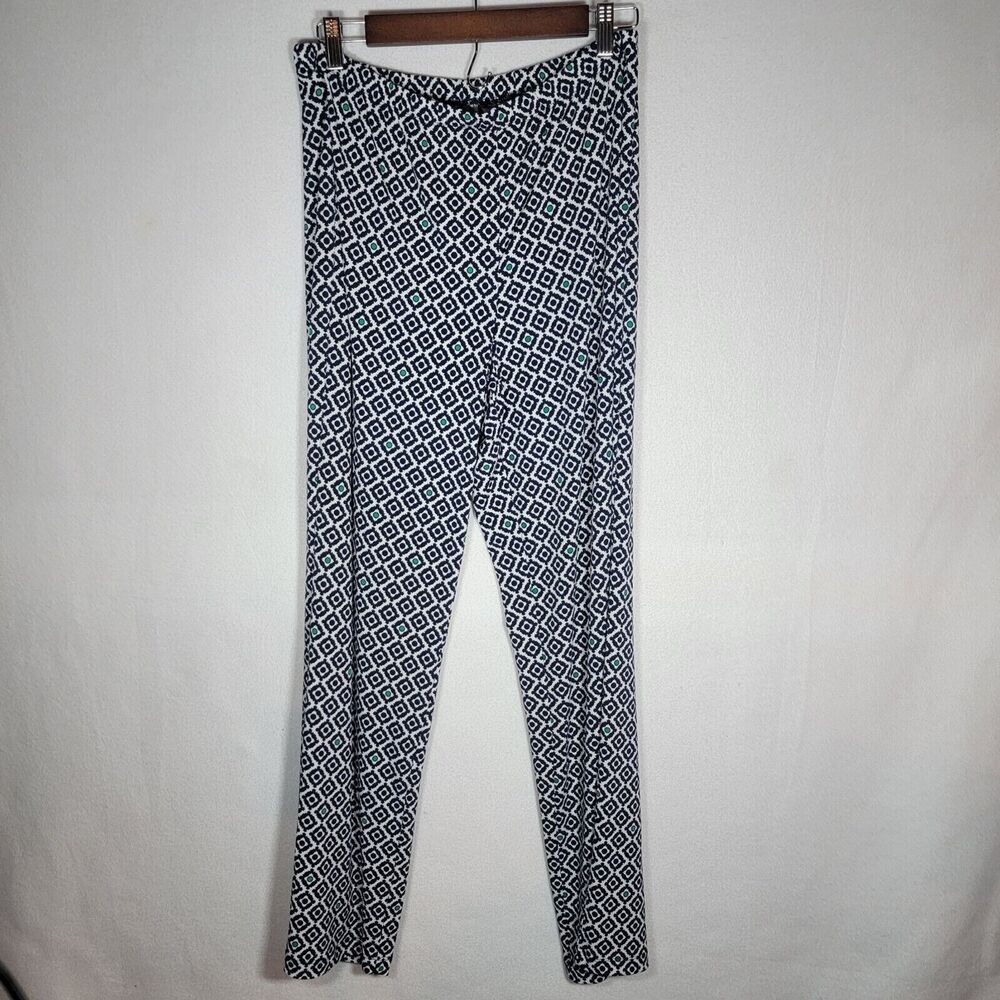 Chico's Ankle Pants Size 1 Geometric black And White Gently Used leggings